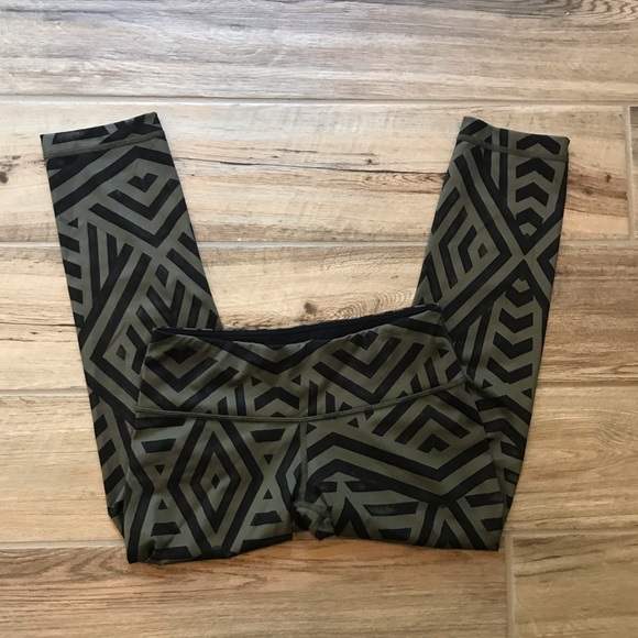 Lululemon Wunder Under Crop - Chevron Fatigue - Picture 3 of 8